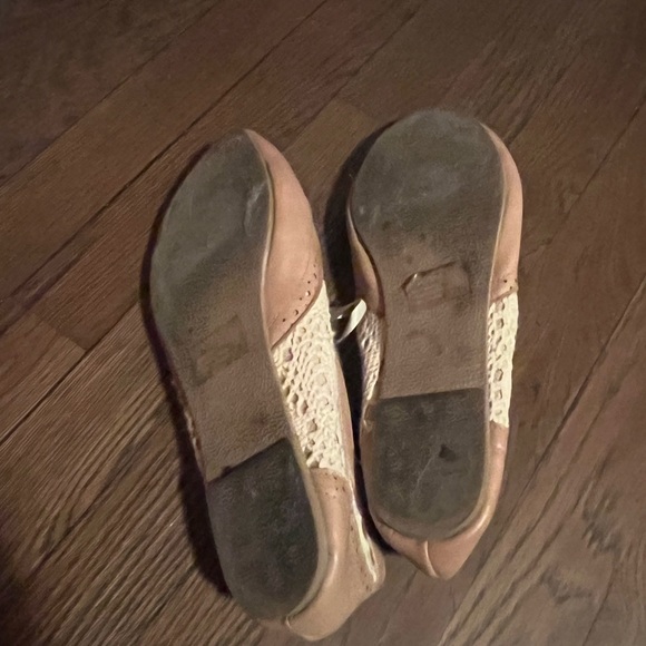 Maurices Shoes - Picture 4 of 5